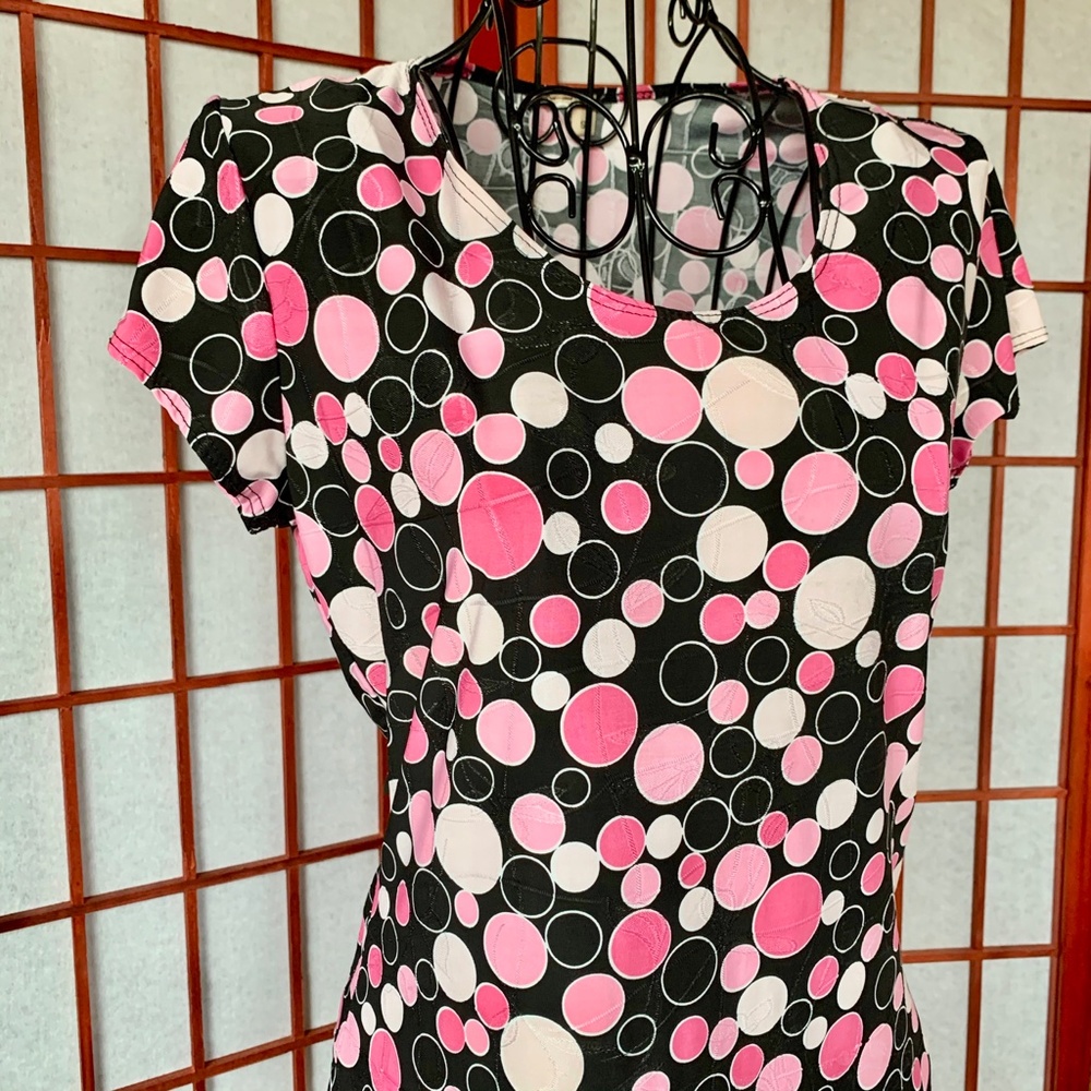 Unbranded Polka-Dot Stretch Shell Top - Picture 6 of 6